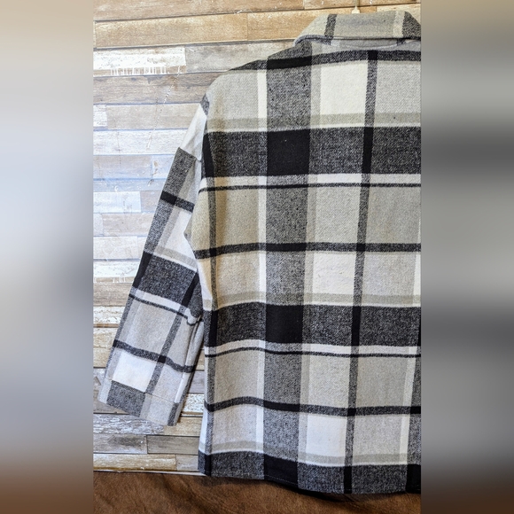 NWT Black Gray Plaid Flannel Shacket W Button Down - Picture 13 of 16
